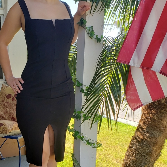 Dresses & Skirts - Hourglass Dress